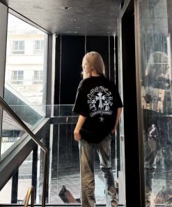 【店舗限定】クロムハーツ 男女兼着 半袖Tシャツ 2506SYJ100-CH080