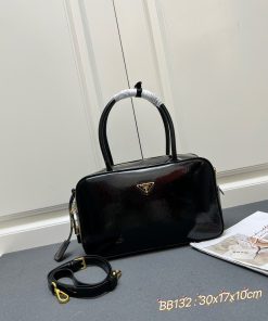 【オフィスにもお出かけにも♪】プラダ◆南京錠付きレザーミディアムバッグ 2604XGJ-1BB132【黒色】