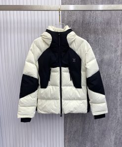 【お洒落に寒さ対策】LOUIS VUITTON◆ルイヴィトン★プレースド モノグラム ダウンジャケット 2609-CK680